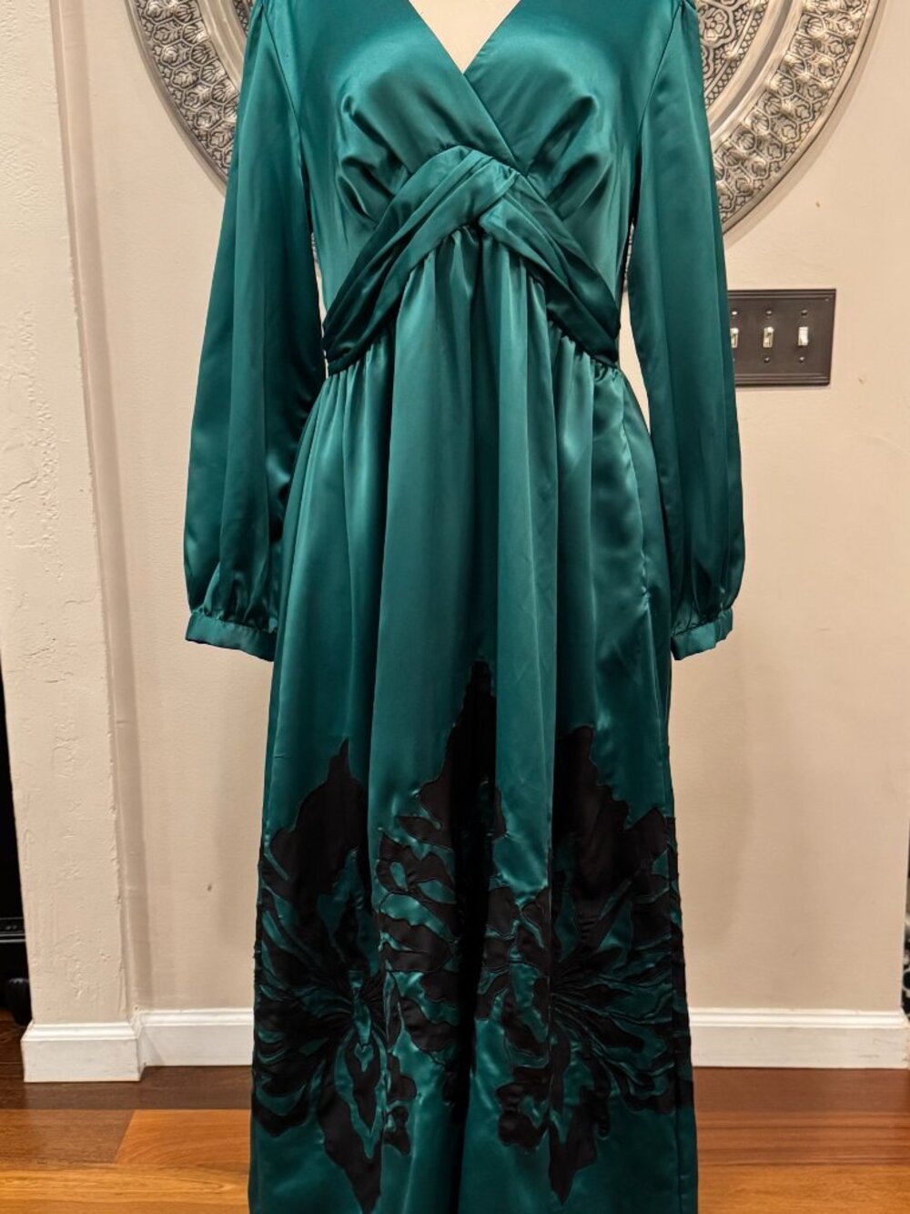 Anthropologie Nikasha Embroidered Satin Dress XL NWT Plus Accessories Bundle - Picture 5 of 17